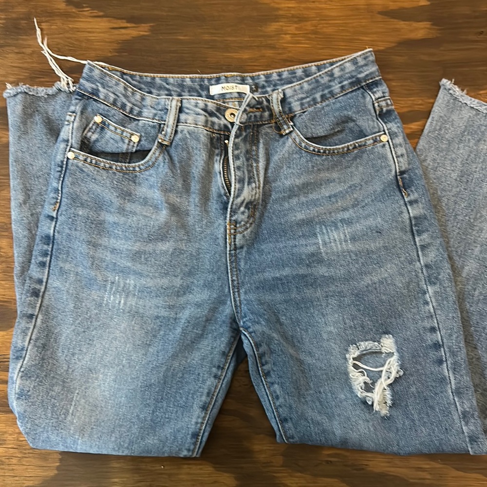 Moist women’s denim jeans